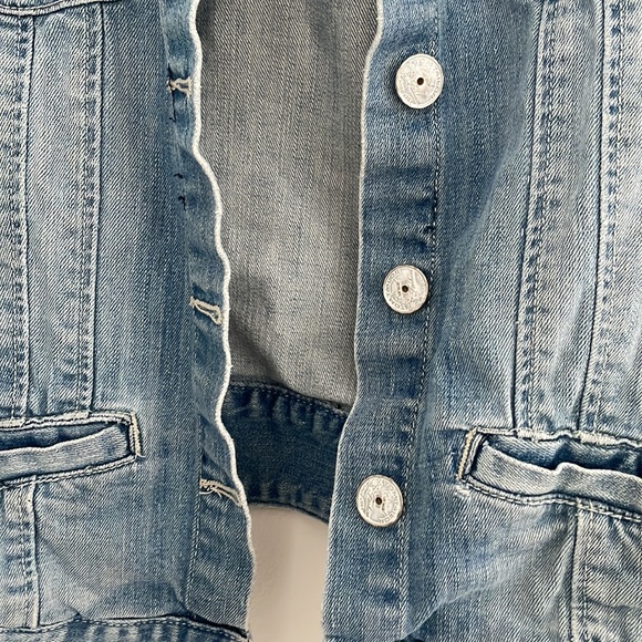 Jean jacket - Picture 2 of 4